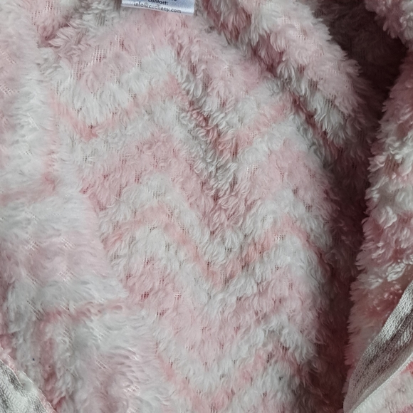 Zigzag Pink and White Little Beginnings Onesie - Picture 5 of 6